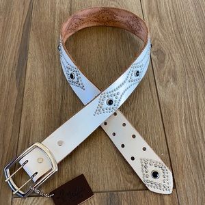 White leather & studs & black stone center belt!